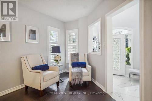 239 Sawmill Valley Drive, Newmarket, ON - Indoor Photo Showing Other Room