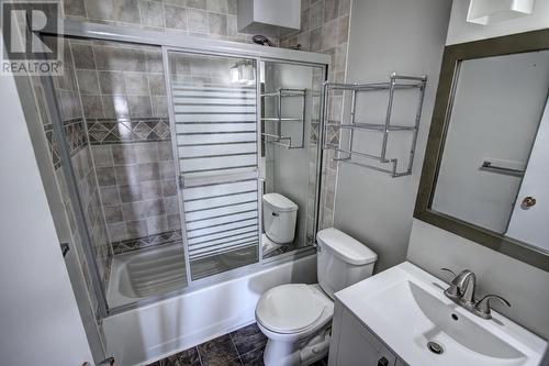 80 Greenspond Drive, St. John'S, NL - Indoor Photo Showing Bathroom