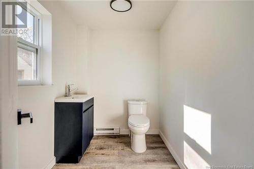 30 Murphy Avenue, Moncton, NB - Indoor Photo Showing Bathroom