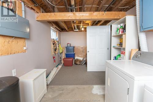 25488 Lindsay Road, Dresden, ON - Indoor Photo Showing Laundry Room