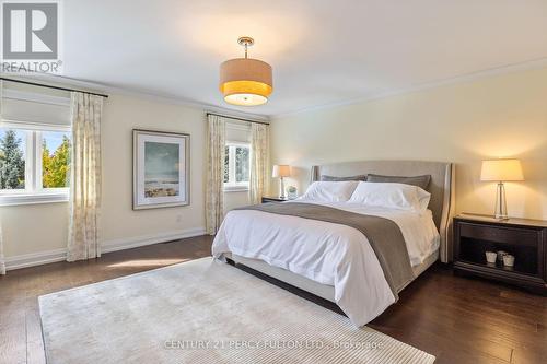 990 John Watt Boulevard, Mississauga, ON - Indoor Photo Showing Bedroom