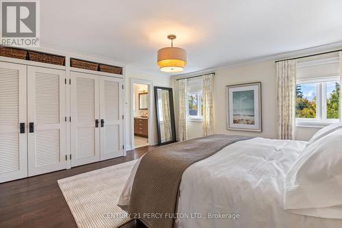 990 John Watt Boulevard, Mississauga, ON - Indoor Photo Showing Bedroom