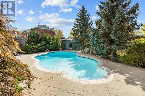 990 John Watt Boulevard, Mississauga, ON - Outdoor With In Ground Pool With Backyard