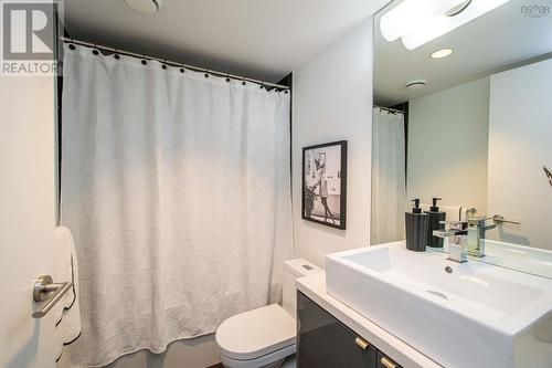 501 1065 Barrington Street, Halifax, NS - Indoor Photo Showing Bathroom