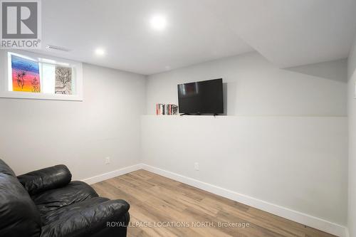 44 Parker Street W, Meaford, ON - Indoor