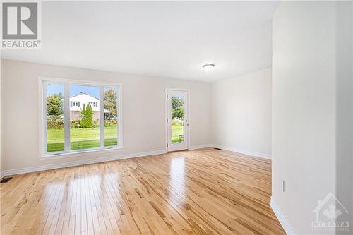 Main floor living - 456 North Street, Winchester, ON - Indoor Photo Showing Other Room