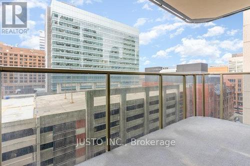 1108 - 750 Bay Street, Toronto, ON - Outdoor