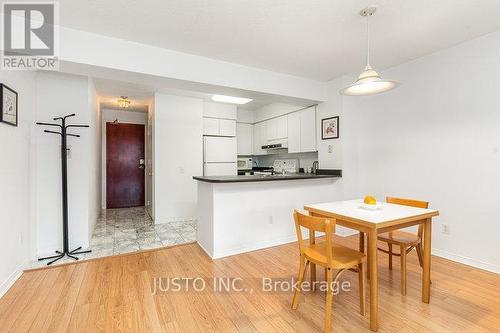 1108 - 750 Bay Street, Toronto, ON - Indoor