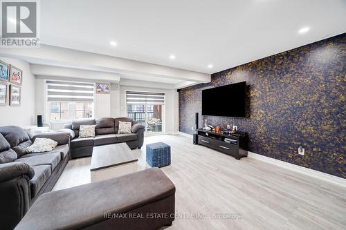 553 Rossland Road E, Ajax, ON - Indoor Photo Showing Living Room