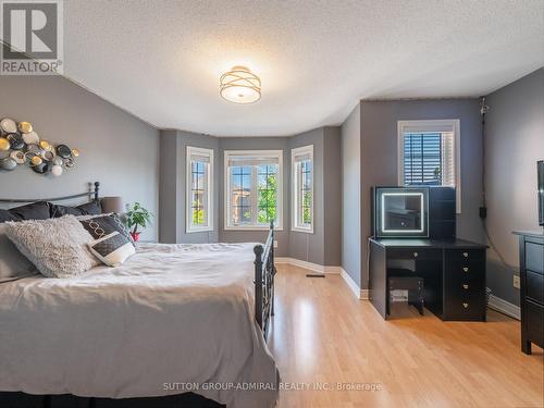 54 Saint Victor Drive, Vaughan, ON - Indoor Photo Showing Bedroom