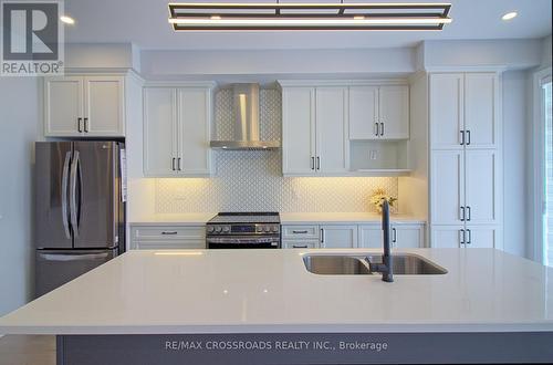 60 Harvey Bunker Crescent, Markham, ON - Indoor Photo Showing Kitchen With Double Sink