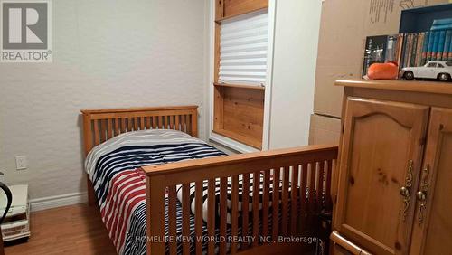 11 Riverglen Drive, Georgina, ON - Indoor Photo Showing Bedroom