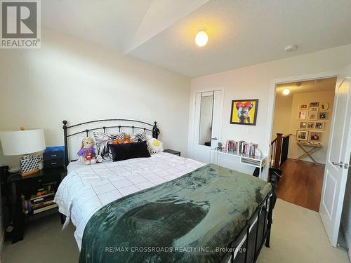 70 Collier Crescent, Markham, ON - Indoor Photo Showing Bedroom