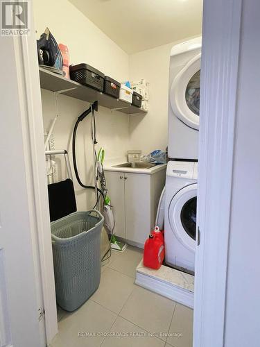 70 Collier Crescent, Markham, ON - Indoor Photo Showing Laundry Room