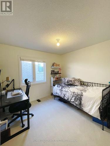 70 Collier Crescent, Markham, ON - Indoor Photo Showing Bedroom