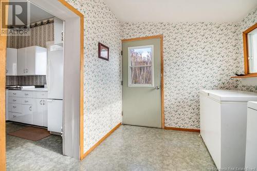 296 Main Street, Hartland, NB - Indoor Photo Showing Laundry Room