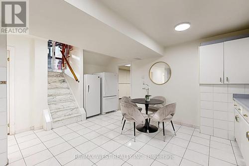 42 Swordbill Drive, Toronto, ON - Indoor Photo Showing Kitchen