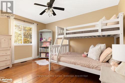 80 Stephenson Rd 7 E, Huntsville (Stephenson), ON - Indoor Photo Showing Bedroom