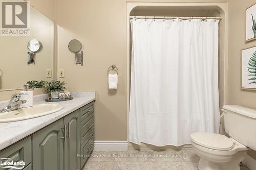 80 Stephenson Rd 7 E, Huntsville (Stephenson), ON - Indoor Photo Showing Bathroom