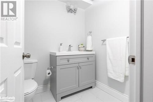 74 Fieldstream Chase, Bracebridge, ON - Indoor Photo Showing Bathroom