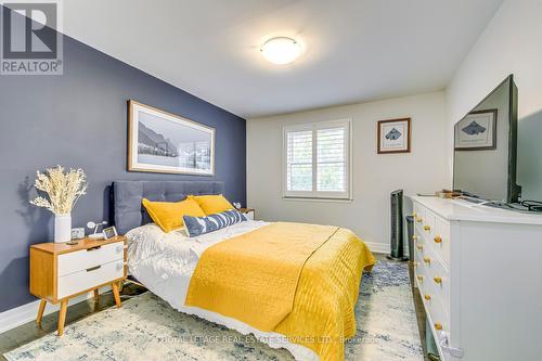 1241 Richards Crescent, Oakville, ON - Indoor Photo Showing Bedroom