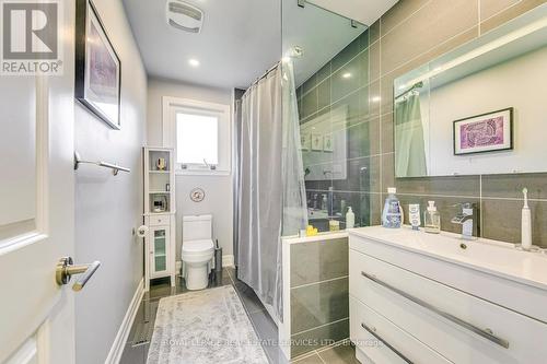 1241 Richards Crescent, Oakville, ON - Indoor Photo Showing Bathroom