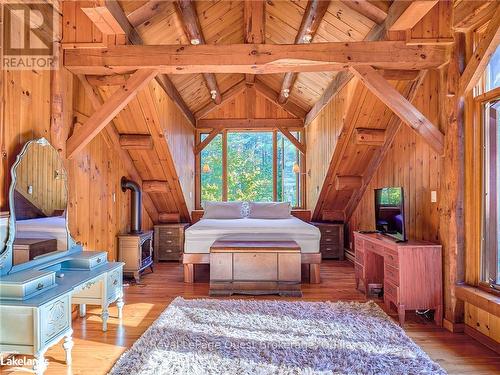 1400 Chemin Du Loup Road, Tiny, ON - Indoor Photo Showing Bedroom