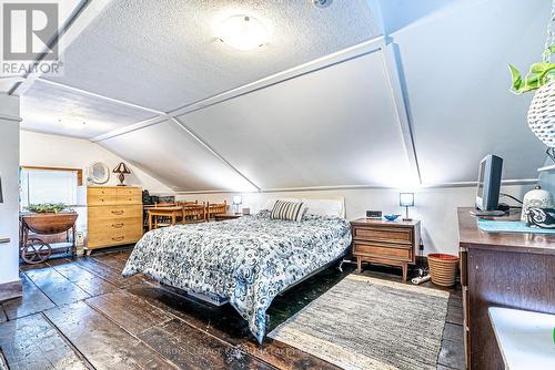 951 Eldon Road, Kawartha Lakes (Oakwood), ON - Indoor Photo Showing Bedroom