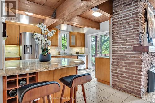 1 Montague Court, Peterborough (Monaghan), ON - Indoor Photo Showing Kitchen