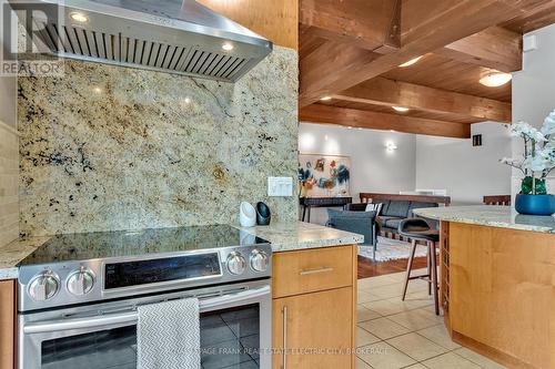 1 Montague Court, Peterborough (Monaghan), ON - Indoor Photo Showing Kitchen