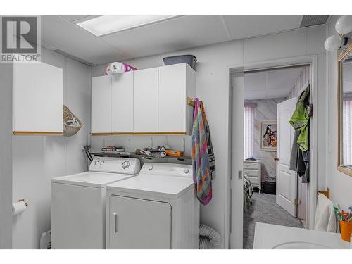 4661 Columere Road, Fairmont Hot Springs, BC - Indoor Photo Showing Laundry Room