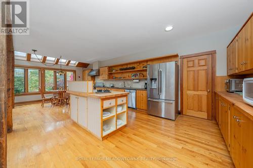 147 Main Street S, Halton Hills, ON - Indoor Photo Showing Kitchen