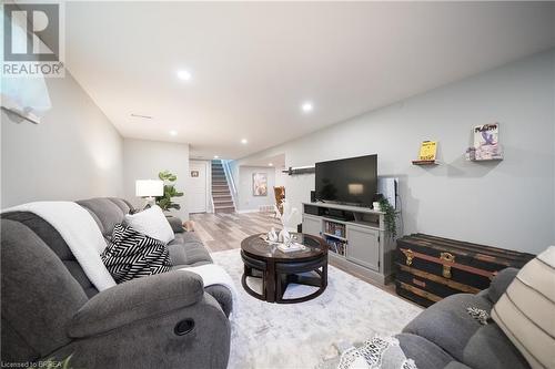 69 Elm Street, Simcoe, ON - Indoor Photo Showing Living Room