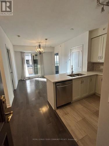 1116 - 9255 Jane Street, Vaughan, ON - Indoor Photo Showing Kitchen With Double Sink