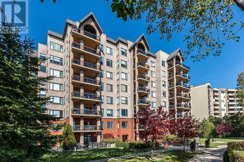 204 - 5340 Lakeshore Road, Burlington, ON - Outdoor With Balcony With Facade