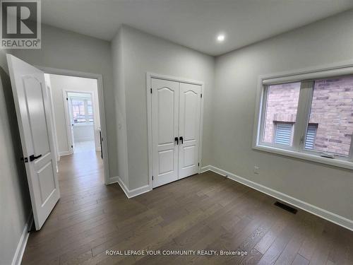 349 Chouinard Way, Aurora, ON - Indoor Photo Showing Other Room