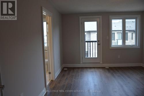 1208 Wheat Boom Drive, Oakville, ON - Indoor Photo Showing Other Room