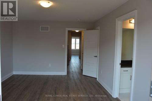 1208 Wheat Boom Drive, Oakville, ON - Indoor Photo Showing Other Room