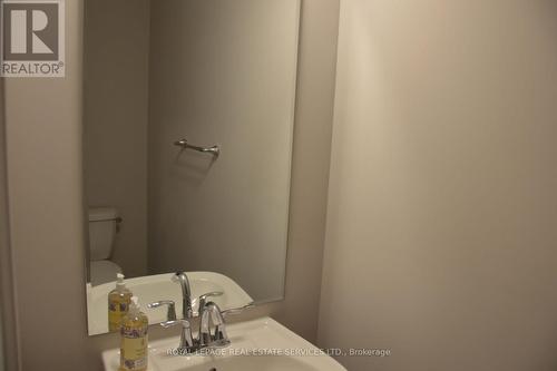 1208 Wheat Boom Drive, Oakville, ON - Indoor Photo Showing Bathroom