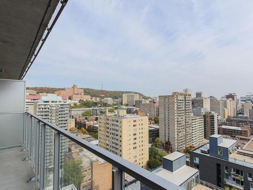 Balcony - 2048-1414 Rue Chomedey, Montréal (Ville-Marie), QC - Outdoor With View