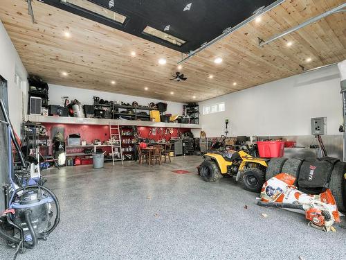 Garage - 5152 Rue St-Georges, Rawdon, QC - Indoor Photo Showing Garage