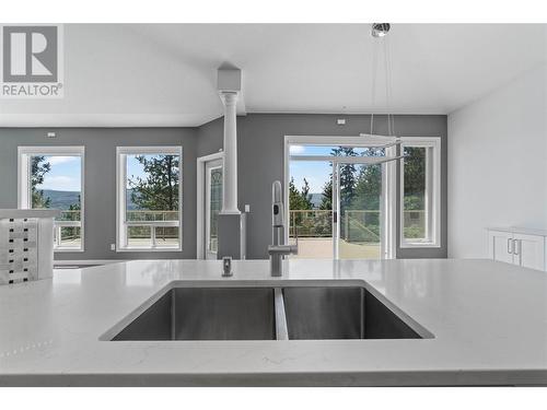 947 Purcell Court, Kelowna, BC - Indoor Photo Showing Kitchen With Double Sink