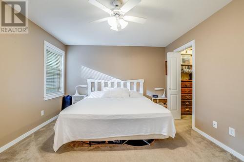 2105 Bowron Street, Kelowna, BC - Indoor Photo Showing Bedroom