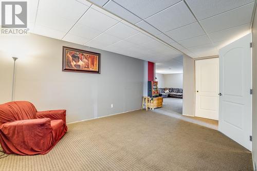 2105 Bowron Street, Kelowna, BC - Indoor