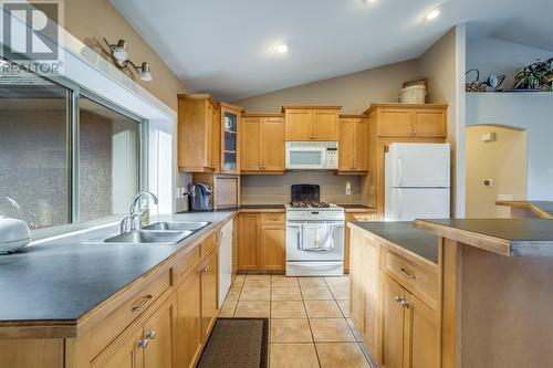 2105 Bowron Street, Kelowna, BC - Indoor Photo Showing Kitchen With Double Sink