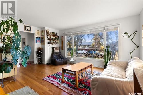 3408 Mason Avenue, Regina, SK - Indoor Photo Showing Living Room