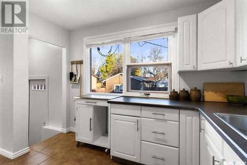 3408 Mason Avenue, Regina, SK - Indoor Photo Showing Kitchen