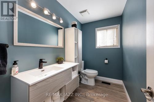 39 Argent Street, Clarington (Bowmanville), ON - Indoor Photo Showing Bathroom