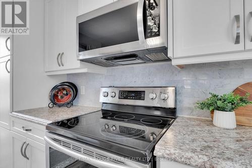 786 Beatty Crescent, Cobourg, ON - Indoor Photo Showing Kitchen