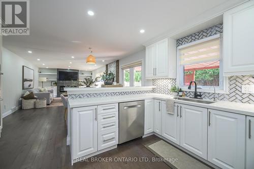 167 Sunnyside Drive, London, ON - Indoor Photo Showing Kitchen With Upgraded Kitchen